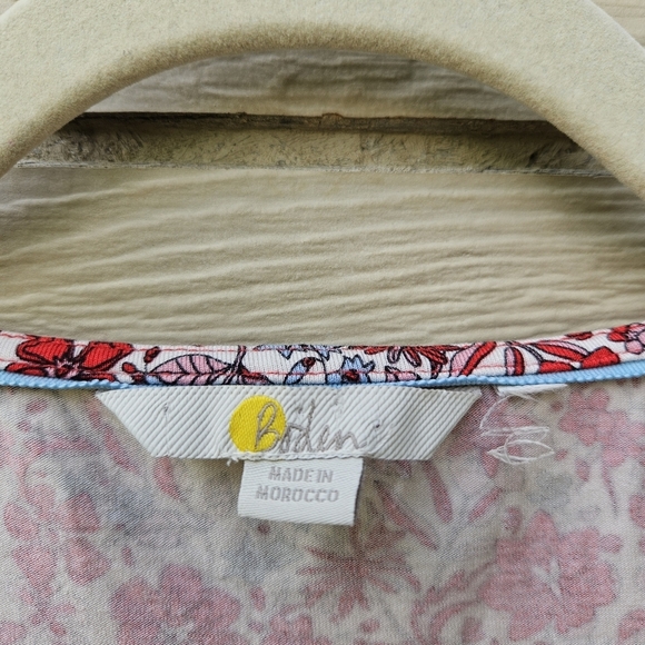 Boden red floral jersey knit surplice blouse SEE MEASUREMENTS - Picture 2 of 5